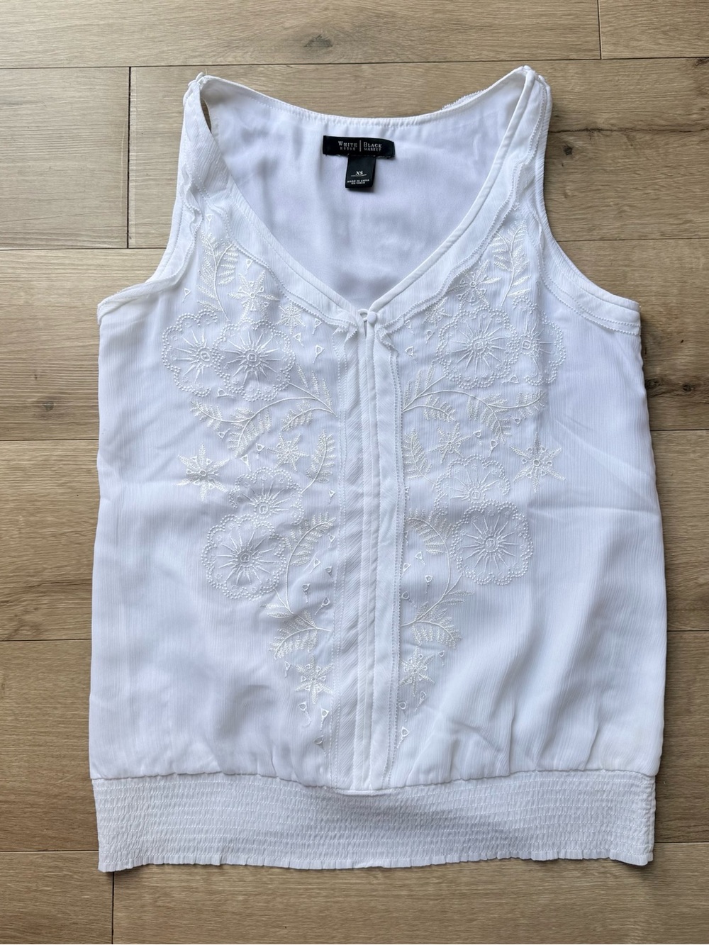 WHBM Cottage Boho core ruffles embroidered blouse top cami tank white XS